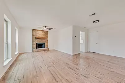 2736 E Wentwood Drive, Carrollton, TX 75007 - Photo 9