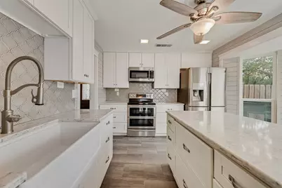 2736 E Wentwood Drive, Carrollton, TX 75007 - Photo 15