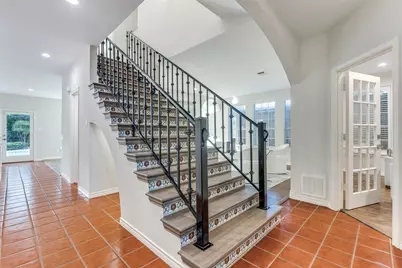 8931 Club Creek Circle, Dallas, TX 75238 - Photo 9