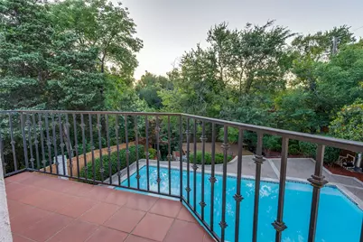 8931 Club Creek Circle, Dallas, TX 75238 - Photo 29