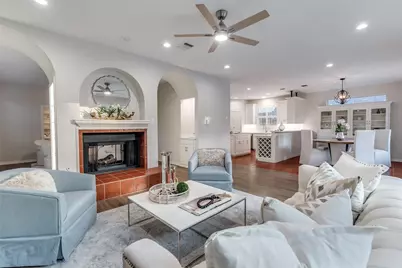 8931 Club Creek Circle, Dallas, TX 75238 - Photo 9