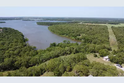 194 Lakeview Court, Sunset, TX 76270 - Photo 9