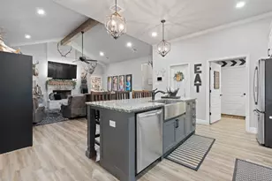 121 Treys Way, Godley, TX 76044 - Photo 9