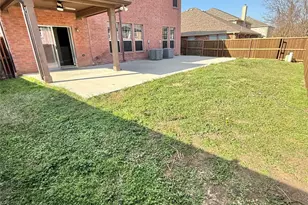 308 Serenade Ln, Euless, TX 76039 - Photo 37