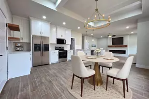 2507 Lakeridge Dr, Granbury, TX 76048 - Photo 3