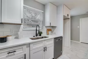 225 Highridge Dr, DeSoto, TX 75115 - Photo 11