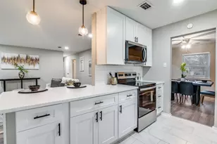 225 Highridge Dr, DeSoto, TX 75115 - Photo 9