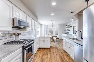 1048 Roundrock Dr, Saginaw, TX 76179 - Photo 11