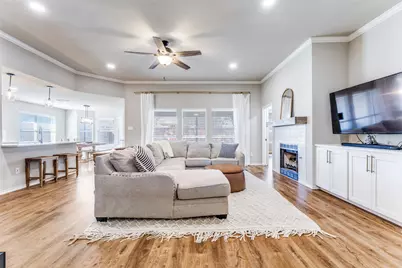 1048 Roundrock Drive, Saginaw, TX 76179 - Photo 7