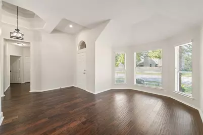 1253 Hershey Lane, Lewisville, TX 75077 - Photo 5