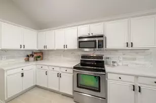 1253 Hershey Ln, Lewisville, TX 75077 - Photo 3