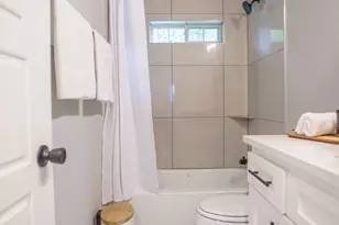 836 E Maddox Ave, Fort Worth, TX 76104 - Photo 13