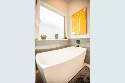 836 E Maddox Avenue, Fort Worth, TX 76104 - Photo 23