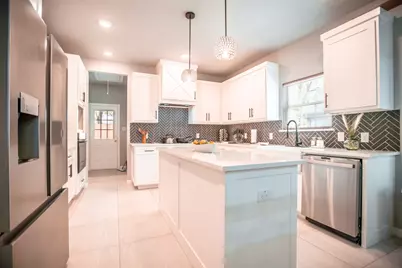 836 E Maddox Avenue, Fort Worth, TX 76104 - Photo 9