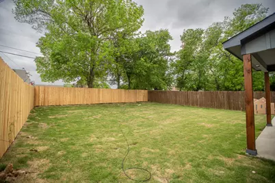 836 E Maddox Avenue, Fort Worth, TX 76104 - Photo 25