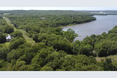 194 Lakeview, Sunset, TX 76270 - Photo 5