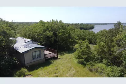 194 Lakeview, Sunset, TX 76270 - Photo 11