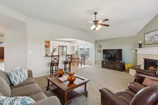 6806 Bear Ln, Greenville, TX 75402 - Photo 11