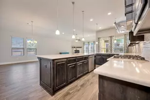 9820 Surveyor Rd, Little Elm, TX 75068 - Photo 13