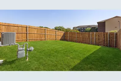 625 Hutchinson Lane, Lewisville, TX 75077 - Photo 13