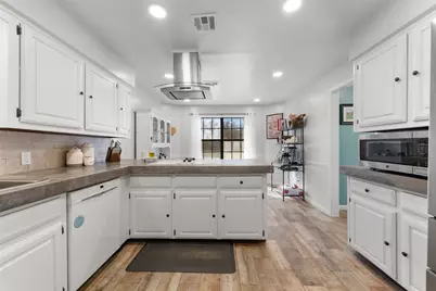 162 Highridge Drive, Bruceville, TX 76630 - Photo 13