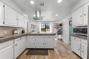 162 High Ridge Dr, Bruceville, TX 76630 - Photo 13