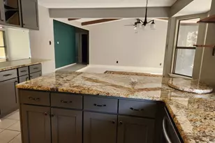 3920 Woodruff Ct, Arlington, TX 76017 - Photo 17