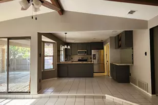 3920 Woodruff Ct, Arlington, TX 76017 - Photo 5