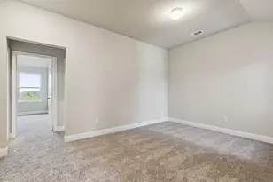 548 Hutchinson Ln, Lewisville, TX 75077 - Photo 11