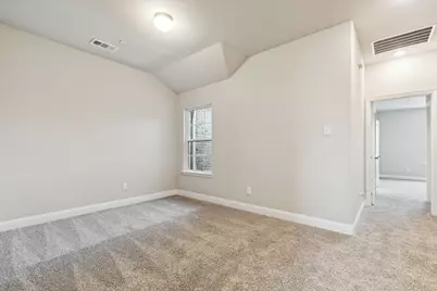 548 Hutchinson Lane, Lewisville, TX 75077 - Photo 7
