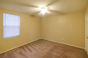 1508 Honey Bee Ln, Lancaster, TX 75134 - Photo 9