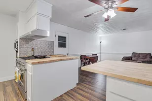 304 Sundown Ct, Burleson, TX 76028 - Photo 7