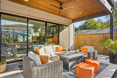 9733 Mixon Drive, Dallas, TX 75220 - Photo 33