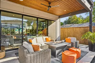 9733 Mixon Dr, Dallas, TX 75220 - Photo 33