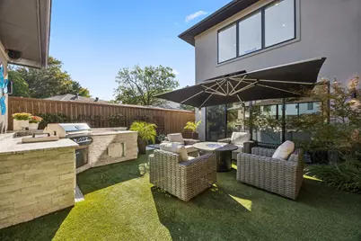 9733 Mixon Drive, Dallas, TX 75220 - Photo 29