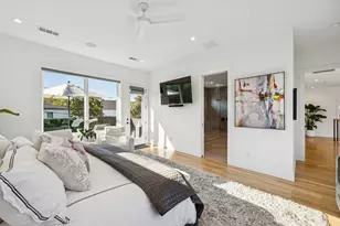 9733 Mixon Dr, Dallas, TX 75220 - Photo 11