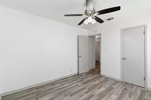 224 E Lk St, Sherman, TX 75090 - Photo 13