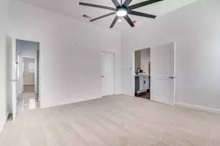 610 Tyler St, Ennis, TX 75119 - Photo 17