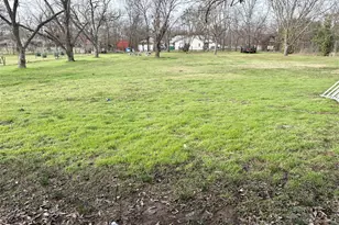 818 Bosque, Meridian, TX 76665 - Photo 3