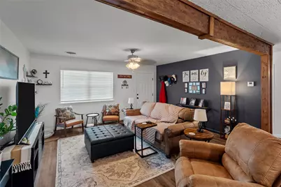 107 Woodard Avenue, Cleburne, TX 76033 - Photo 5