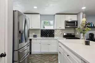 2630 Springvale Dr, Farmers Branch, TX 75234 - Photo 9