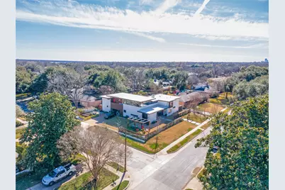 7160 Brookcove Lane, Dallas, TX 75214 - Photo 37