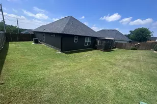 5416 Belaire Cir, Granbury, TX 76048 - Photo 31
