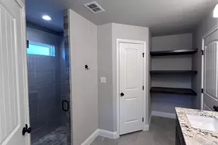 5416 Belaire Cir, Granbury, TX 76048 - Photo 17