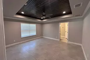 5416 Belaire Cir, Granbury, TX 76048 - Photo 13