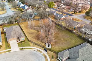 315 Faith Dr, Euless, TX 76039 - Photo 9