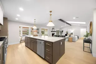 3939 Courtshire Dr, Dallas, TX 75229 - Photo 15