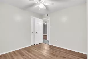 220 Blair Ln, Arlington, TX 76014 - Photo 21