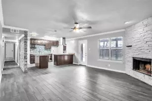 220 Blair Ln, Arlington, TX 76014 - Photo 5