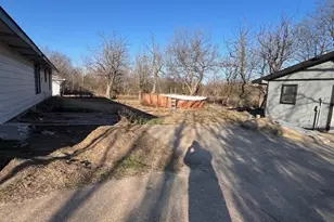 5706 Lee St, Greenville, TX 75401 - Photo 15